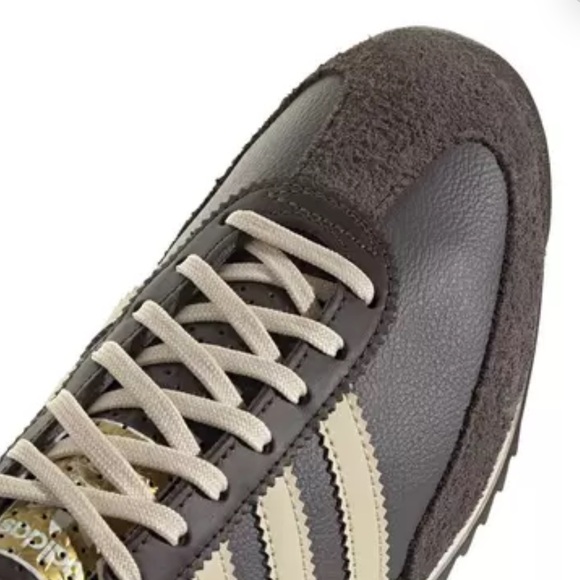 Adidas women’s SL 72 Sneaker Charcoal/Crystal Sand/Brown size 6.5 / 38 - Picture 2 of 10